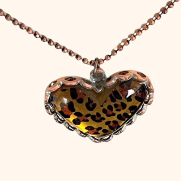 Betsey Johnson Leopard Heart Pendant - Picture 9 of 10